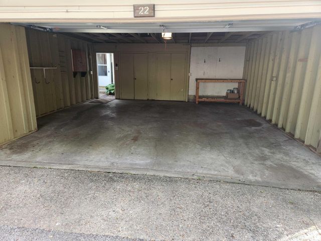 22 COUNTRY Place, Springfield, IL 62703