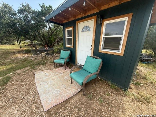 572 RIVER BLUFF CIR, Pipe Creek, TX 78063