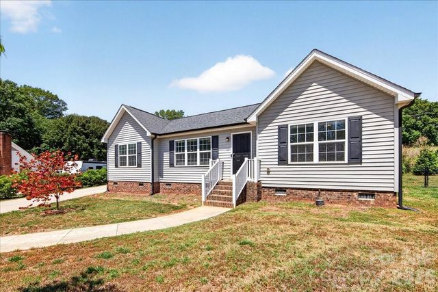 1511 Abbey Court, Belmont, NC 28012