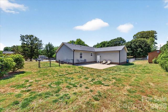 1511 Abbey Court, Belmont, NC 28012