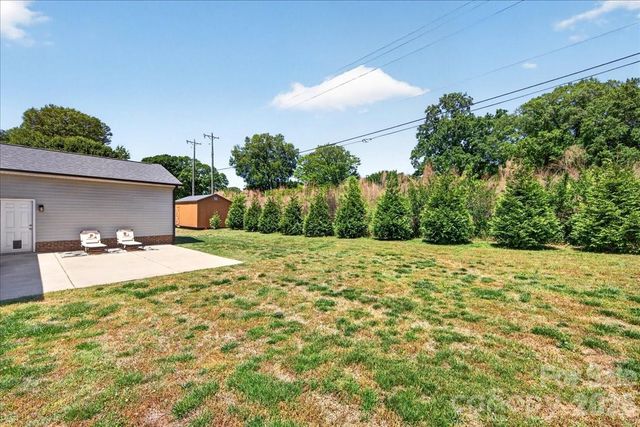 1511 Abbey Court, Belmont, NC 28012