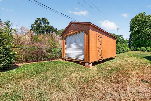 1511 Abbey Court, Belmont, NC 28012