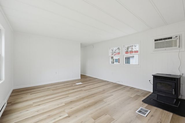 5 Cottonwood Lane, Merrimack, NH 03054