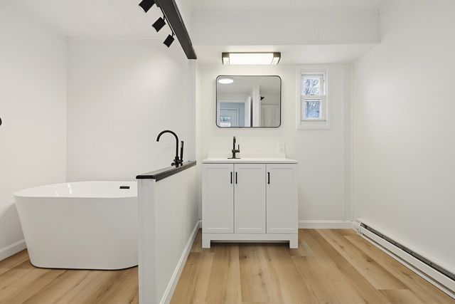 5 Cottonwood Lane, Merrimack, NH 03054