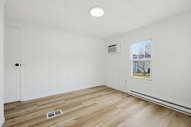 5 Cottonwood Lane, Merrimack, NH 03054