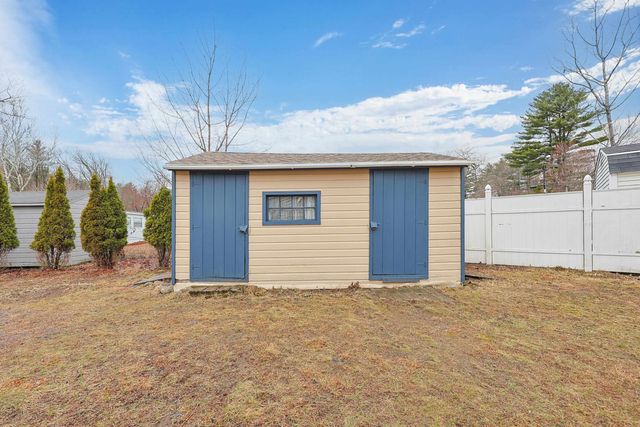 5 Cottonwood Lane, Merrimack, NH 03054