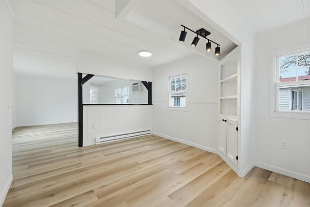 5 Cottonwood Lane, Merrimack, NH 03054