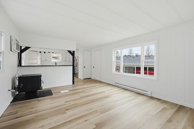 5 Cottonwood Lane, Merrimack, NH 03054