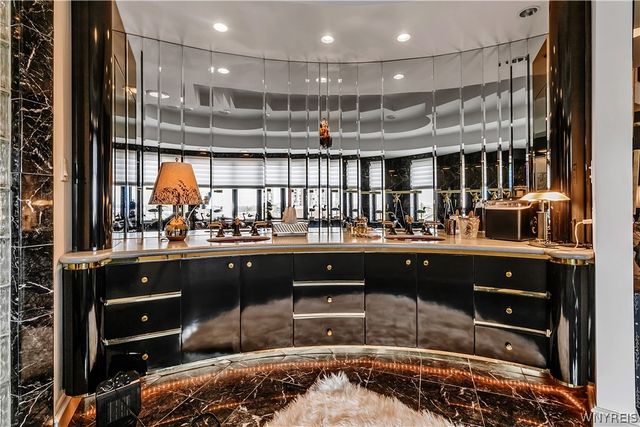 40 Waterfront Circle 401, Buffalo, NY 14202