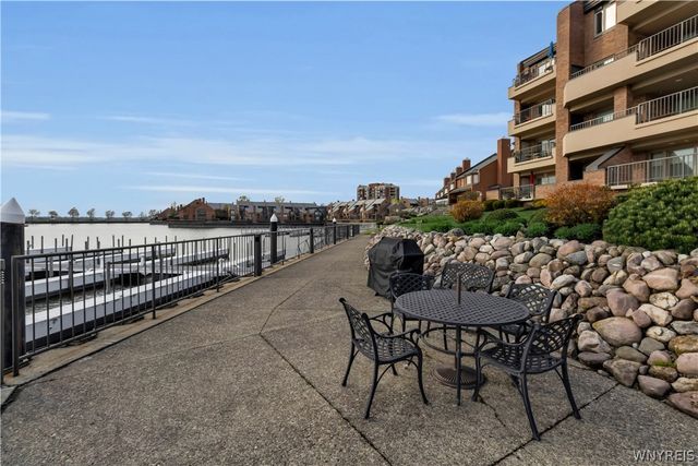 40 Waterfront Circle 401, Buffalo, NY 14202