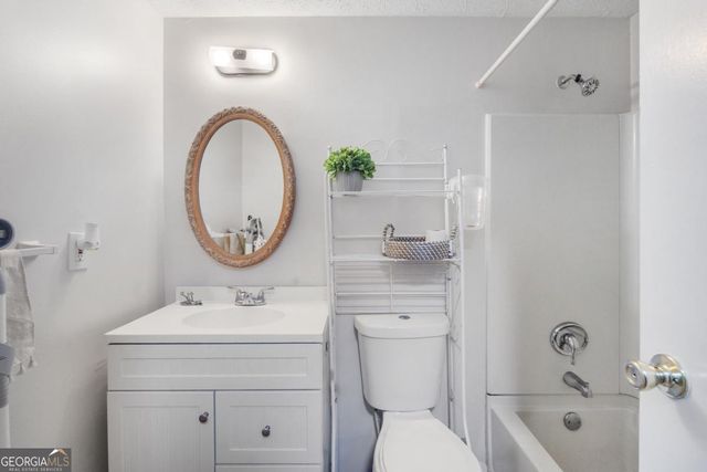 3274 Adelade Court, Lithonia, GA 30038