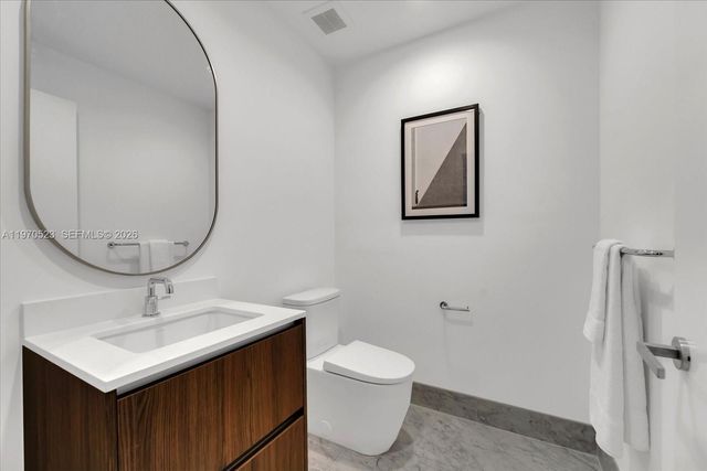 9201 E Bay Harbor Drive LPH01, Bay Harbor Islands, FL 33154