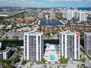 3675 N Country Club Dr 2404, Aventura, FL 33180