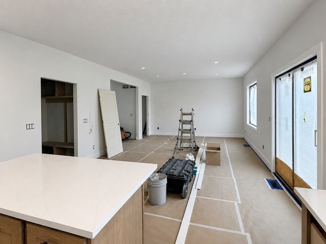 4711 Willow Circle, Davenport, IA 52806