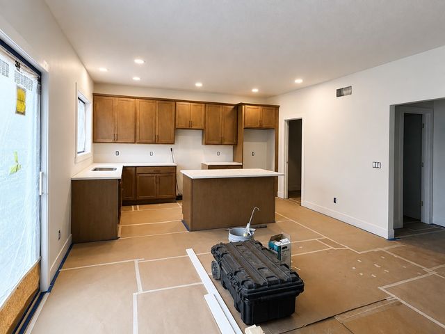 4711 Willow Circle, Davenport, IA 52806
