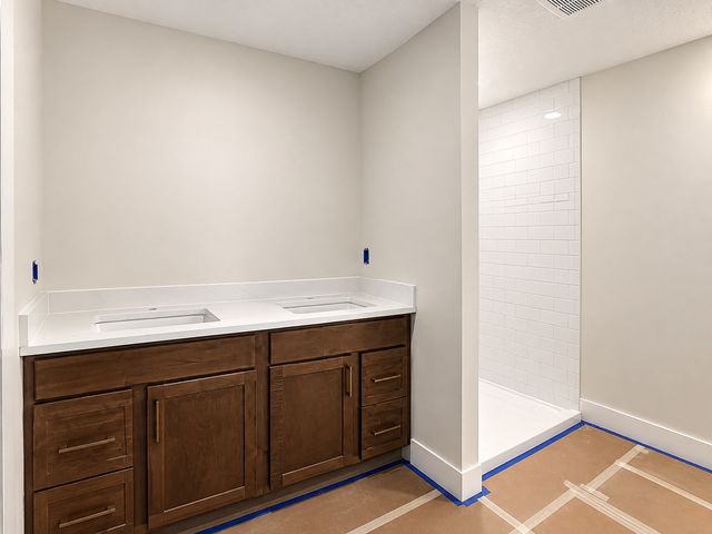 4711 Willow Circle, Davenport, IA 52806