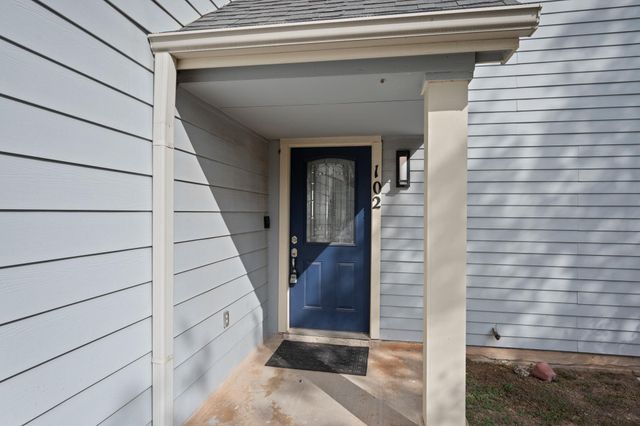 8330 Fathom CIR 102, Austin, TX 78750