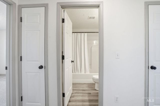 807 S Bonneville, Nampa, ID 83686