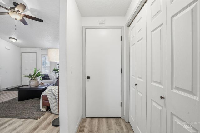 807 S Bonneville, Nampa, ID 83686