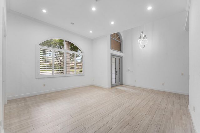 6821 N GRANDE Drive, Boca Raton, FL 33433