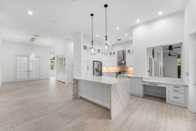 6821 N GRANDE Drive, Boca Raton, FL 33433