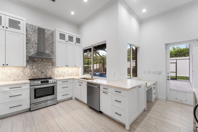 6821 N GRANDE Drive, Boca Raton, FL 33433