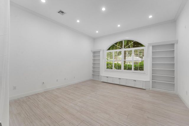 6821 N GRANDE Drive, Boca Raton, FL 33433