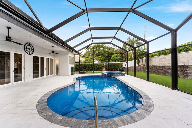 6821 N GRANDE Drive, Boca Raton, FL 33433
