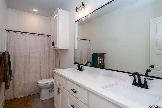 113 Ruth, White Oak, TX 75693