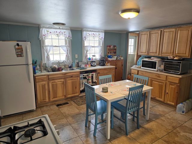 1009 Route 131, Weathersfield, VT 05030