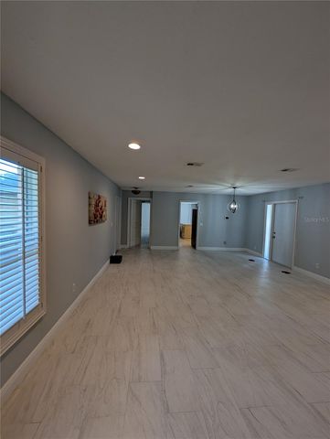 4107 HUDSON WAY, Tampa, FL 33618