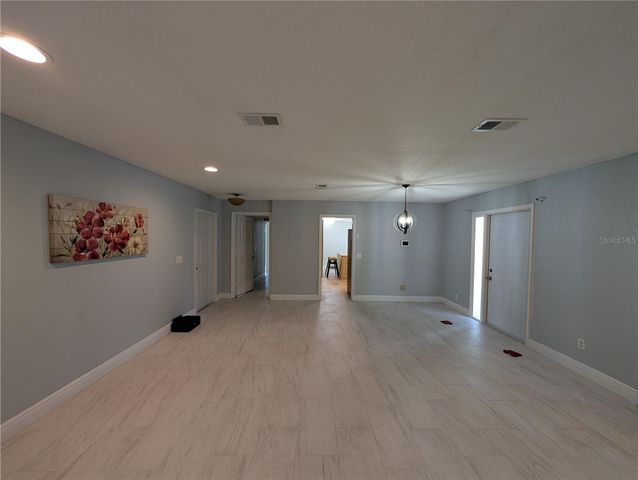4107 HUDSON WAY, Tampa, FL 33618