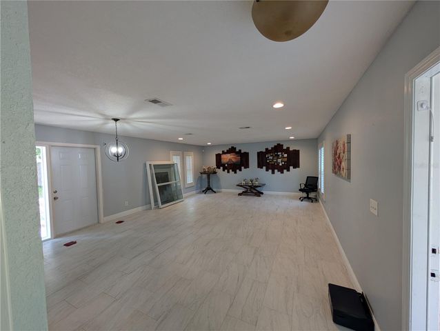 4107 HUDSON WAY, Tampa, FL 33618