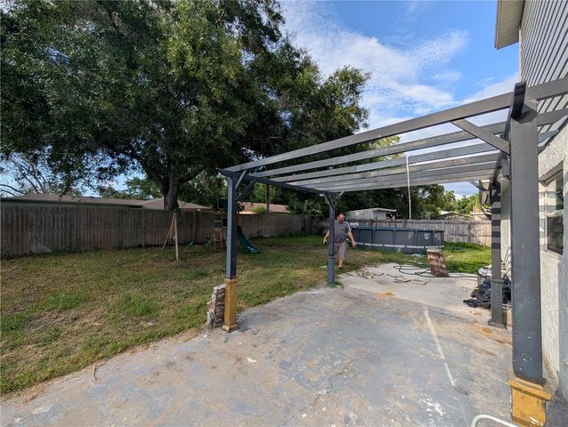 4107 HUDSON WAY, Tampa, FL 33618