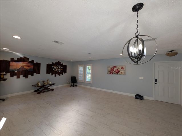4107 HUDSON WAY, Tampa, FL 33618