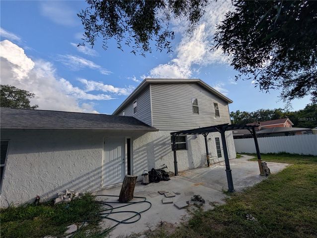 4107 HUDSON WAY, Tampa, FL 33618