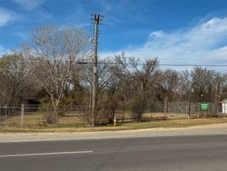 1709 N Main, Cleburne, TX 76033