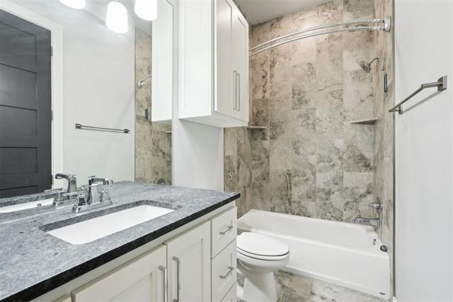 2725 Piazza Court, Arcadia, OK 73007