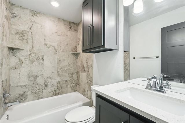 2725 Piazza Court, Arcadia, OK 73007