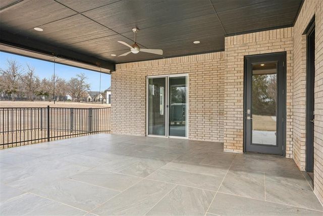 2725 Piazza Court, Arcadia, OK 73007