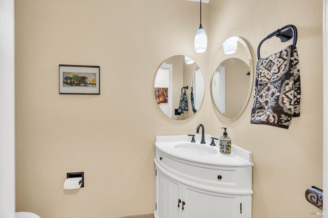 14 Clement Ct, Napa, CA 94558