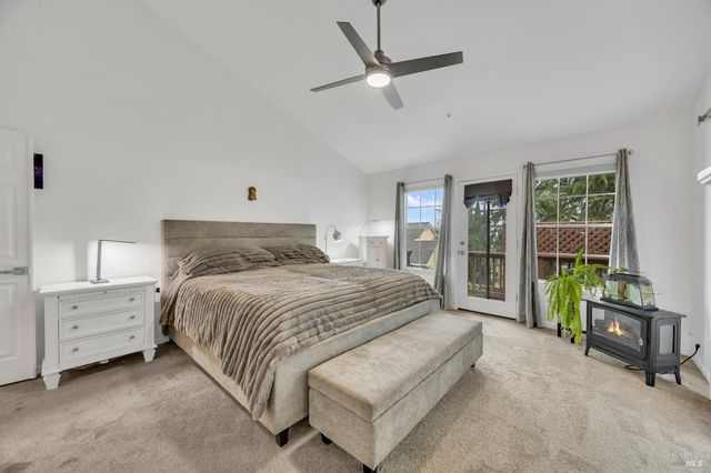 14 Clement Ct, Napa, CA 94558