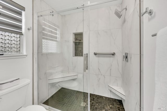 14 Clement Ct, Napa, CA 94558