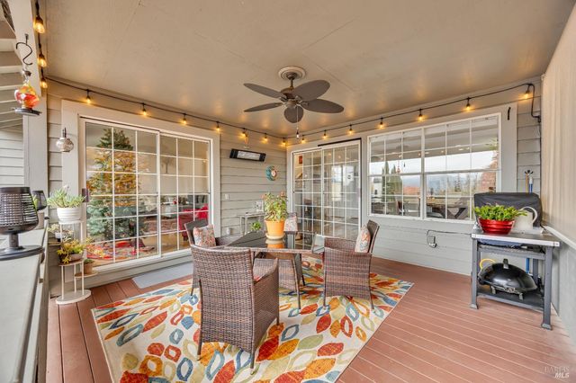 14 Clement Ct, Napa, CA 94558