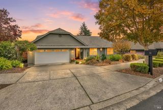 14 Clement Ct, Napa, CA 94558