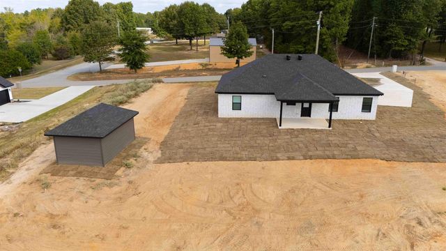 10723 W Miller Sardis Road, Bauxite, AR 72011