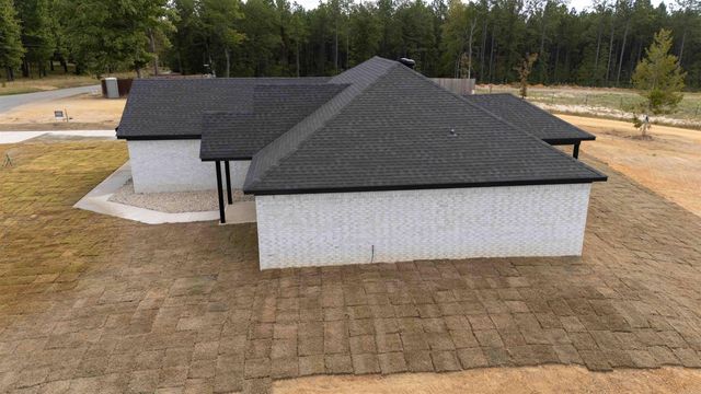 10723 W Miller Sardis Road, Bauxite, AR 72011
