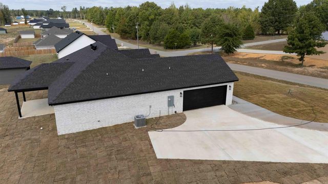 10723 W Miller Sardis Road, Bauxite, AR 72011