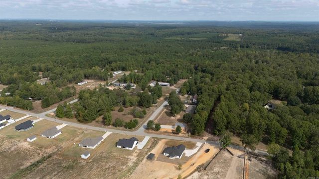 10723 W Miller Sardis Road, Bauxite, AR 72011