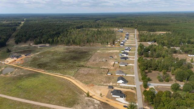 10723 W Miller Sardis Road, Bauxite, AR 72011